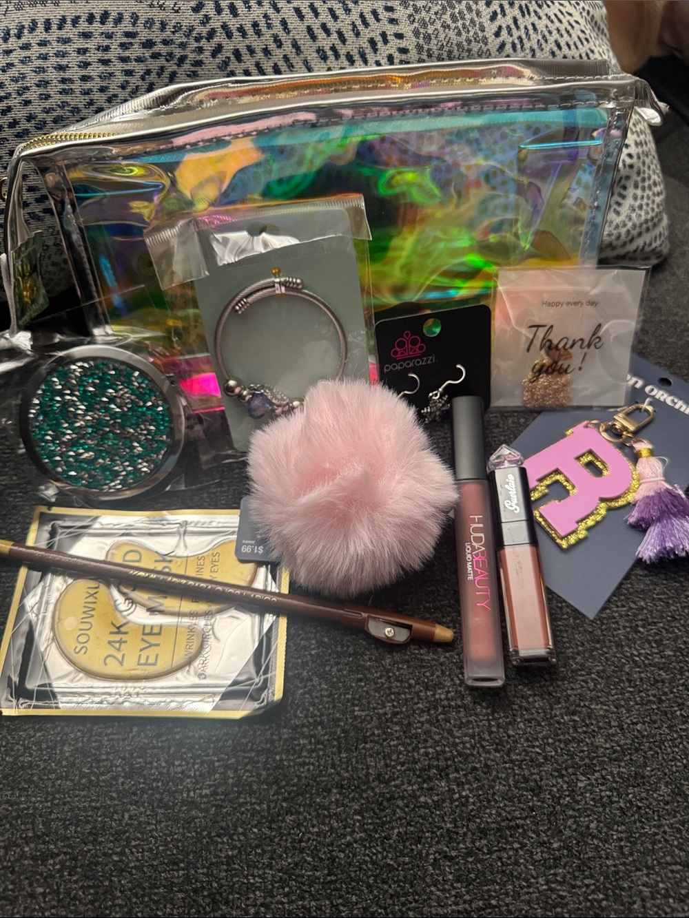 BEAUTY BUNDLE- Assorted Makeup, Jewelry & Accessories items